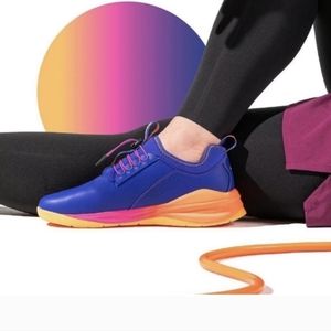 NEW in box CLOVE Limited Edition Nebula Healthcare Nursing Sneaker Size 6.5 Rare